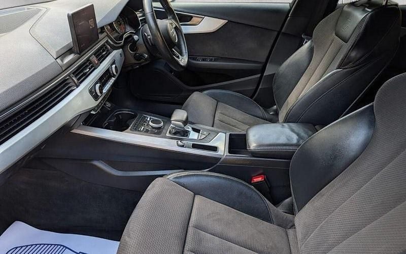 Used Audi A4 S-Line 190 HP (139 kW) 2018 Black Sedan