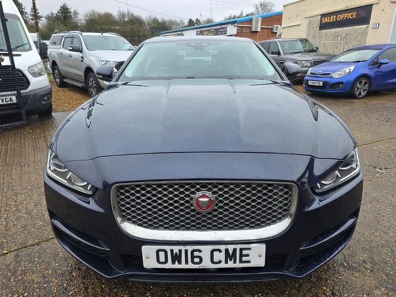 Used Jaguar XE Portfolio 180 HP (132 kW) 2016 Blue Sedan