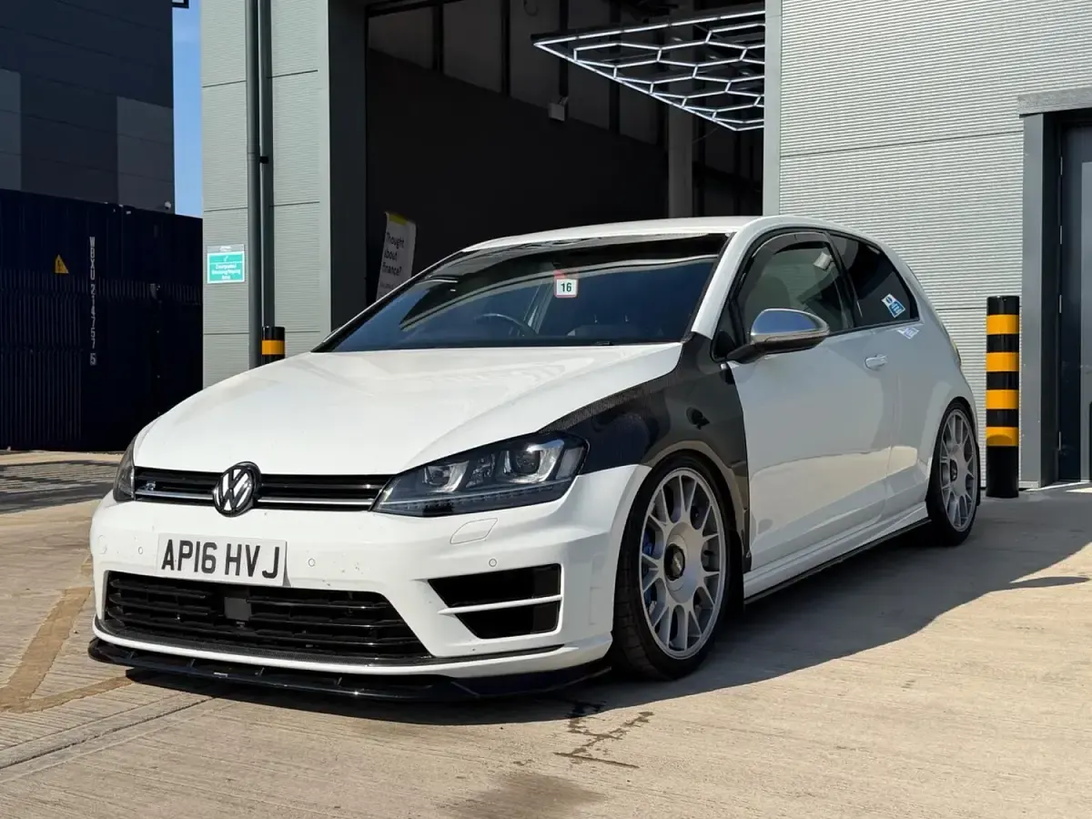 Used VW Golf VII R 295 HP (216 kW) 2016 White Hatchback