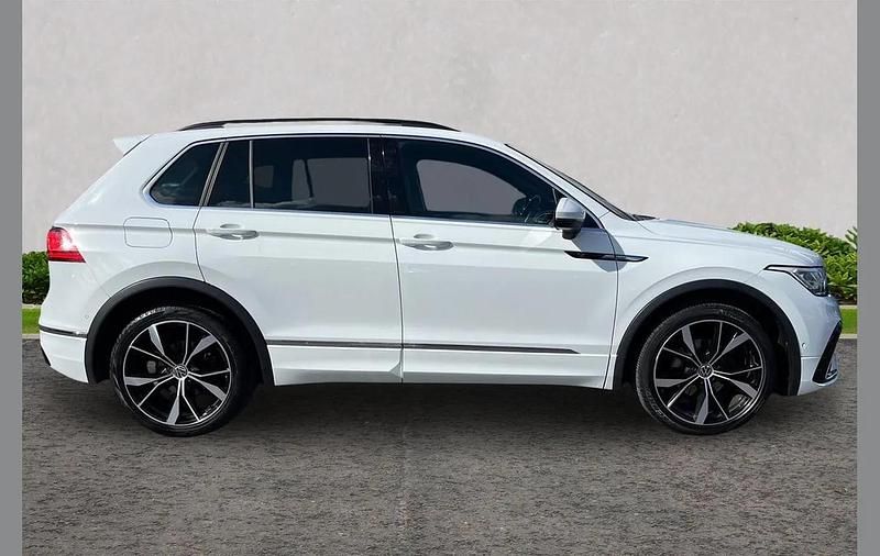 Used VW Tiguan R-line 150 HP (110 kW) 2023 White SUV