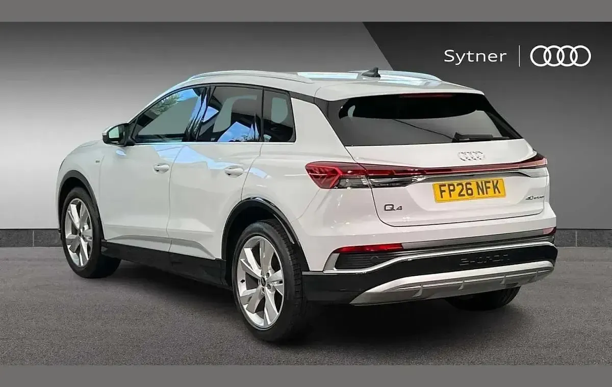 New Audi Q4 e-tron S-Line 150 kW (204 HP) 2026 White SUV