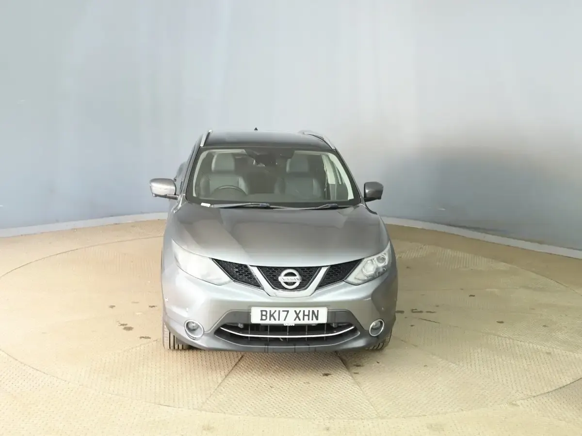 Used Nissan Qashqai Tekna 110 HP (80 kW) 2017 Grey SUV