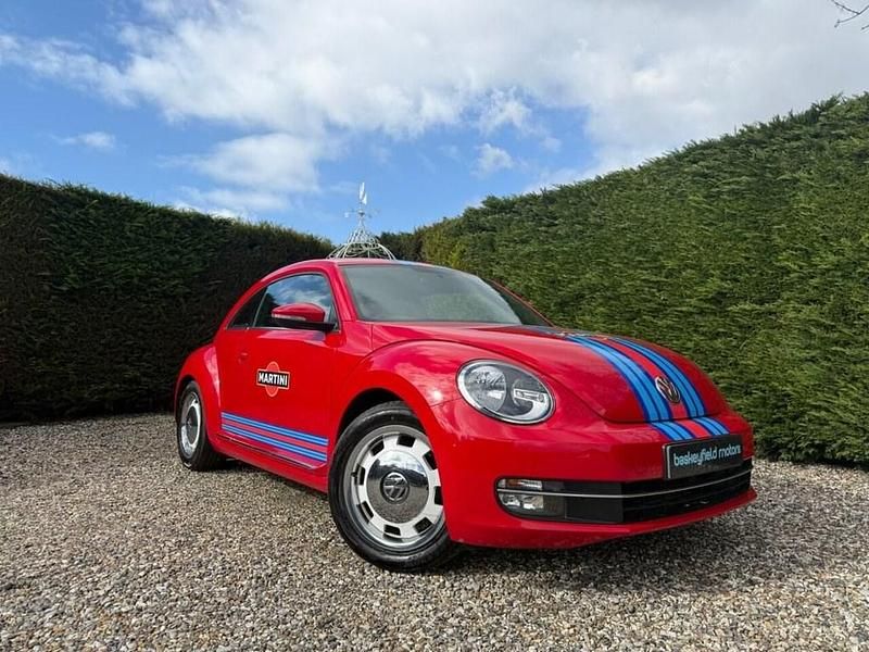 Used VW Beetle Design 105 HP (77 kW) 2014 Red Hatchback