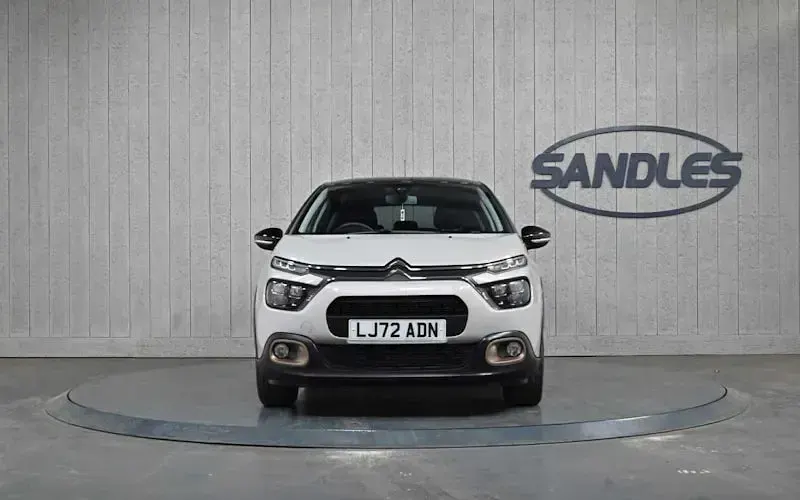 Usado Citroën C3 PureTech 83 HP (61 kW) 2023 Bege Citadino