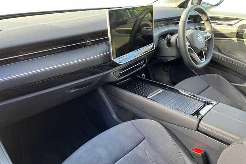 Used VW ID.7 Pro 210 kW (286 HP) 2025 Scale silver Hatchback