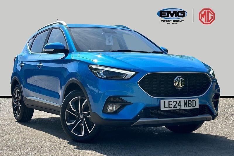 Battersea blue Used 2024 MG ZS Exclusive Sedan | £16,999 (Fair price) - Image 1/3