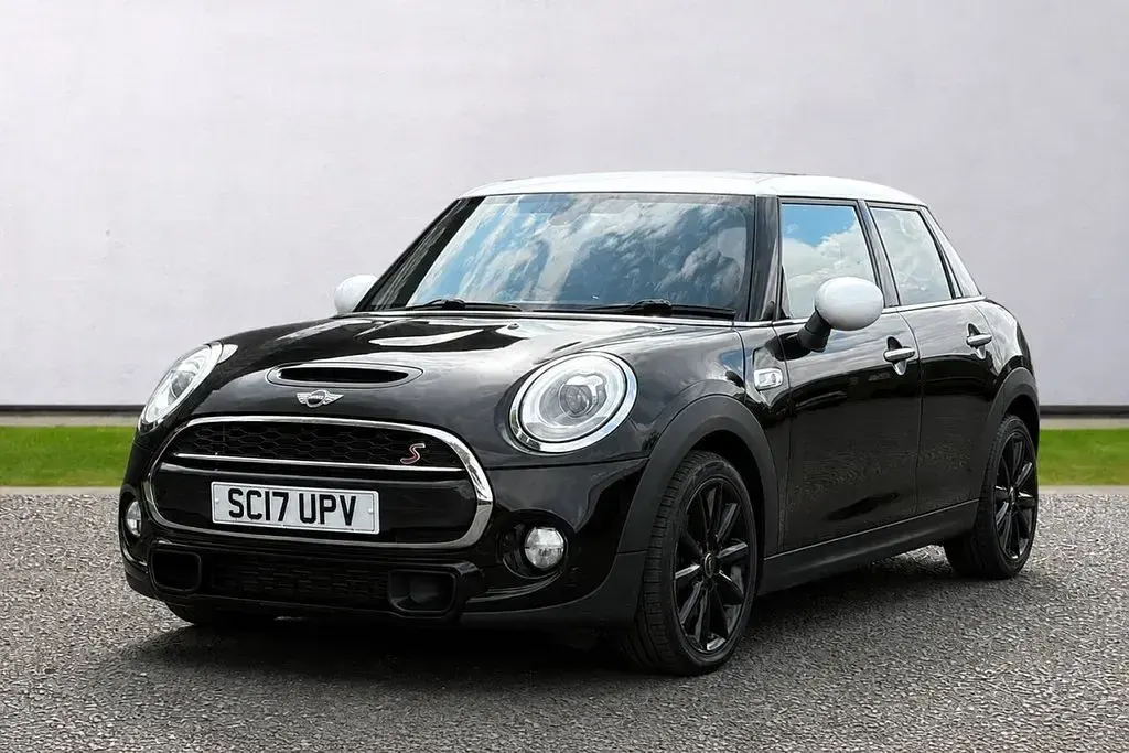 Used Mini Cooper S Hatch 192 HP (141 kW) 2017 Black Hatchback