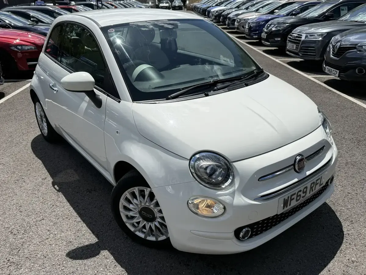 Used Fiat 500 Lounge 69 HP (50 kW) 2019 White Hatchback