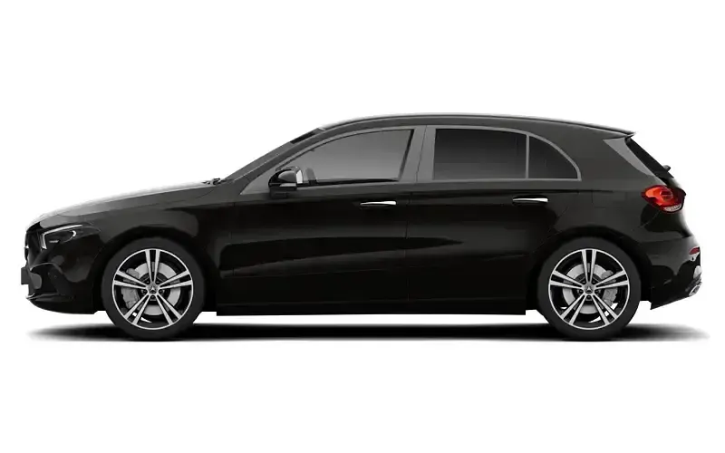 Begagnad Mercedes A180 AMG line 109 HK (80 kW) 2018 Halvkombi