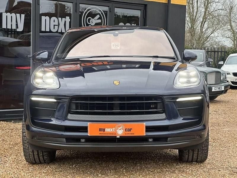 Used Porsche Macan 265 HP (194 kW) 2022 Blue SUV