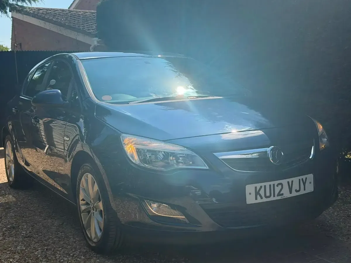 Used Vauxhall Astra Active 2012 Blue Hatchback