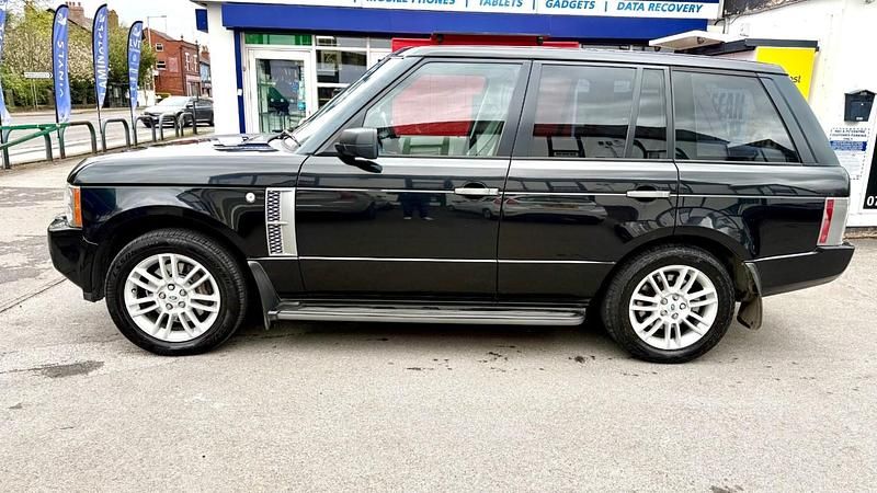 Begagnad Land Rover Range Rover Vogue 2009 Svart SUV
