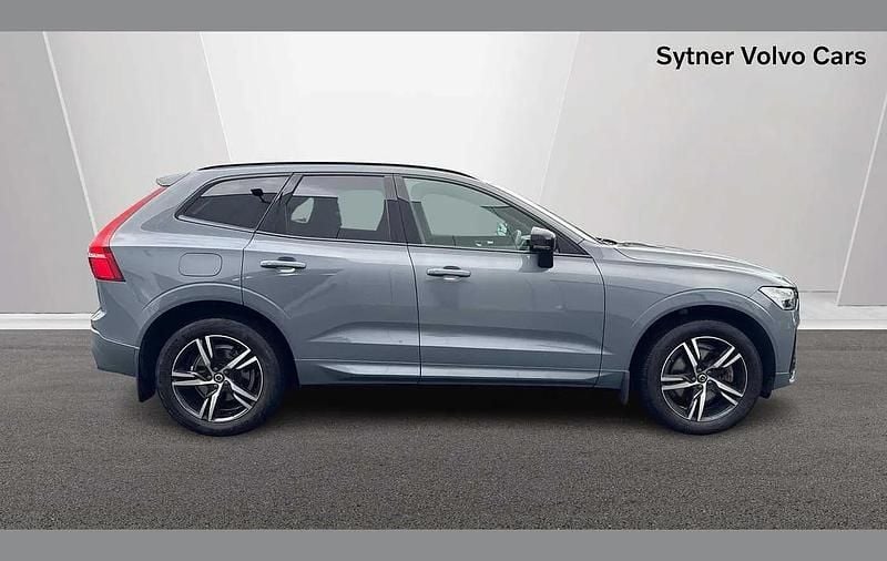 Used Volvo XC60 R-Design 247 HP (181 kW) 2022 Grey SUV