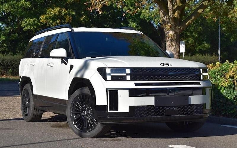 New 2025 Hyundai Santa Fe SUV | £51,611 - Image 1/4