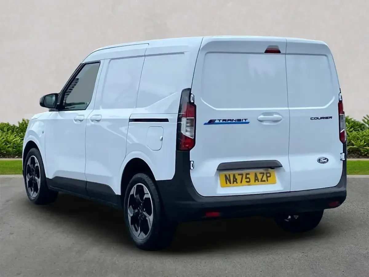 Novo Ford E-Transit Limited 100 kW (136 HP) 2025 Branco Van