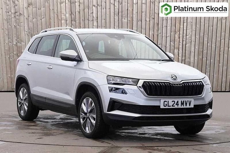 Brilliant silver metallic Used 2024 Skoda Karoq SE L SUV | £19,950 (Good price) - Image 1/4