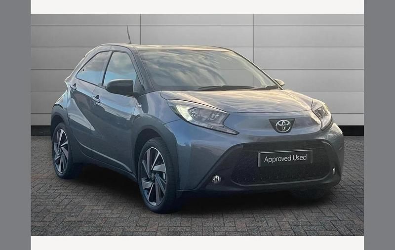 Grey New 2025 Toyota Aygo X SUV | £15,095 - Image 1/3
