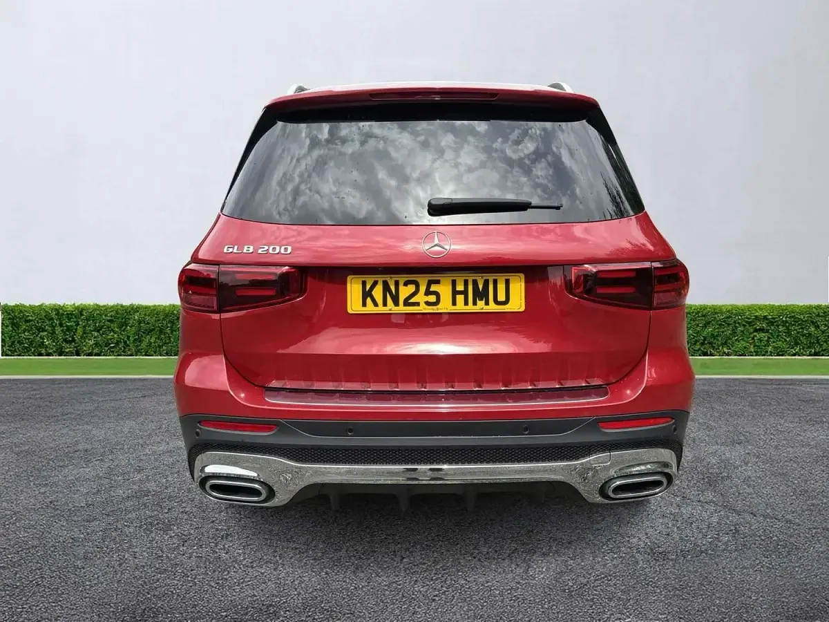 Used Mercedes GLB200 Executive 163 HP (119 kW) 2025 Red SUV