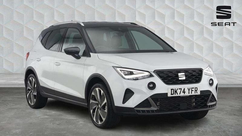 White Used 2024 Seat Arona FR Sport SUV | £19,144 (A bit pricey) - Image 1/4