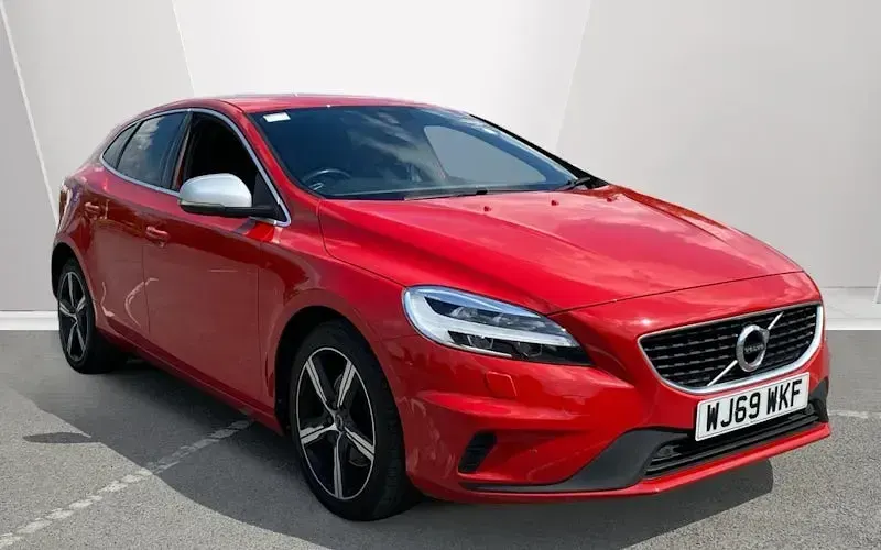 Używany Volvo V40 R-Design 122 KM (89 kW) 2019 Hatchback