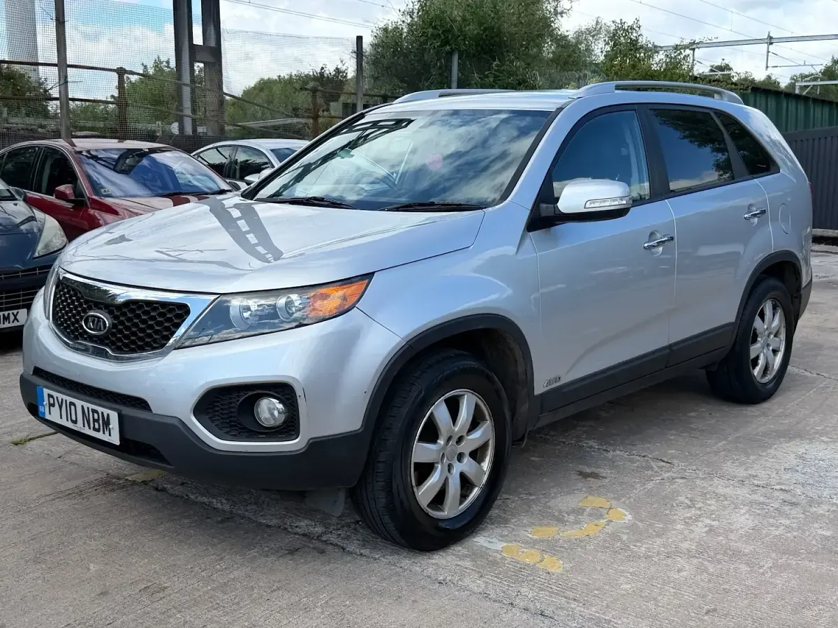 Used Kia Sorento 197 HP (144 kW) 2010 Silver SUV