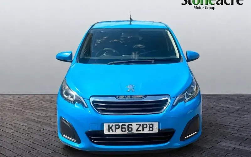 Used Peugeot 108 Active 72 HP (52 kW) 2022 Hatchback