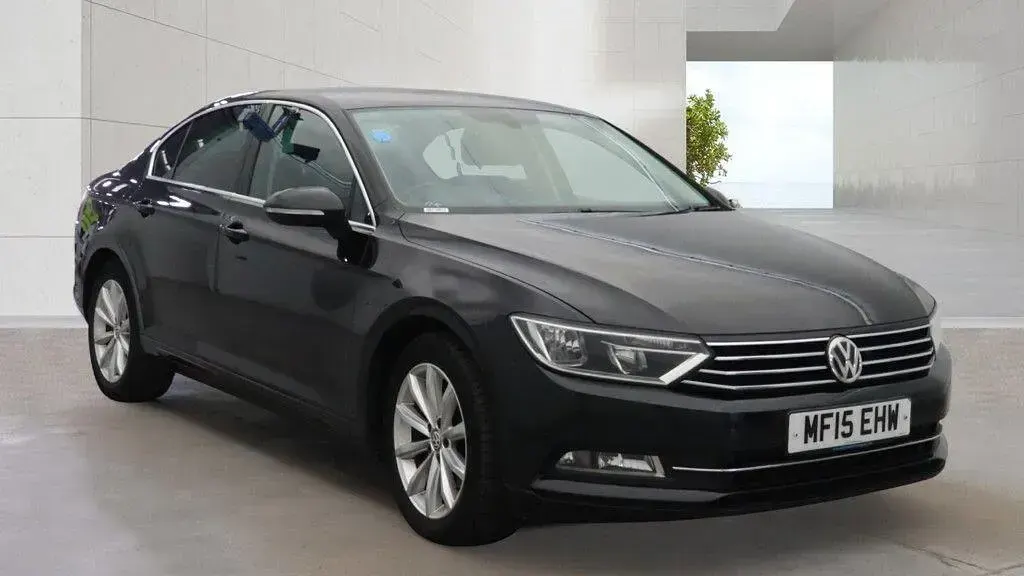 Used VW Passat Business 147 HP (108 kW) 2015 Black Sedan
