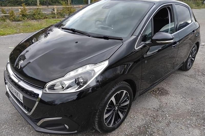 Black Used 2019 Peugeot 208 S Hatchback | £6,450 (Fair price) - Image 1/1