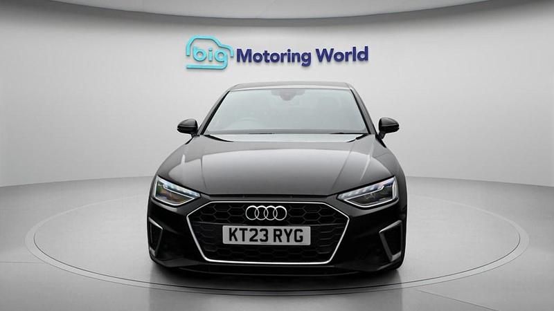 Used Audi A4 S-Line 163 HP (119 kW) 2023 Black Sedan