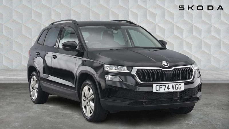 Black Used 2025 Skoda Karoq SE Drive SUV | £23,011 (Good price) - Image 1/4
