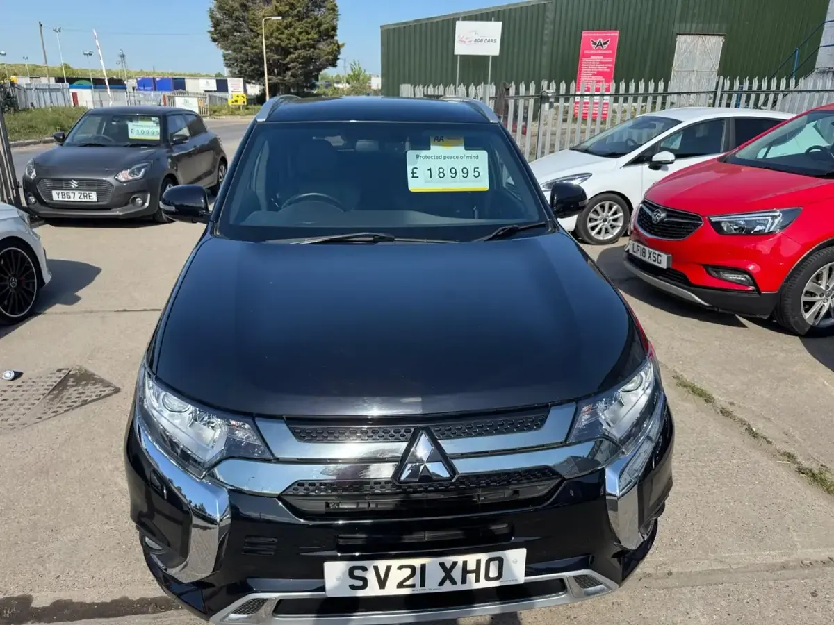 Used Mitsubishi Outlander P-HEV 2021 Black Estate