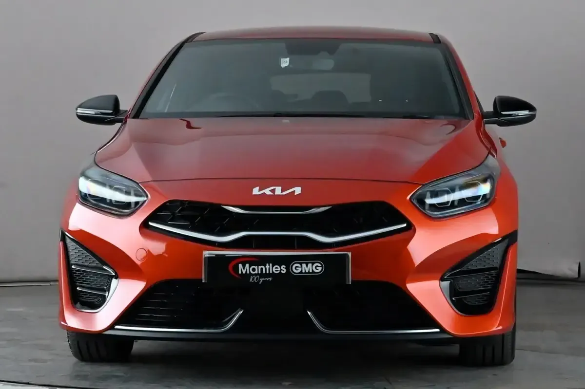 Used Kia ProCeed GT-Line 160 HP (117 kW) 2024 Orange Estate