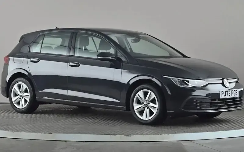 Używany VW Golf VIII Life 110 KM (80 kW) 2023 Hatchback