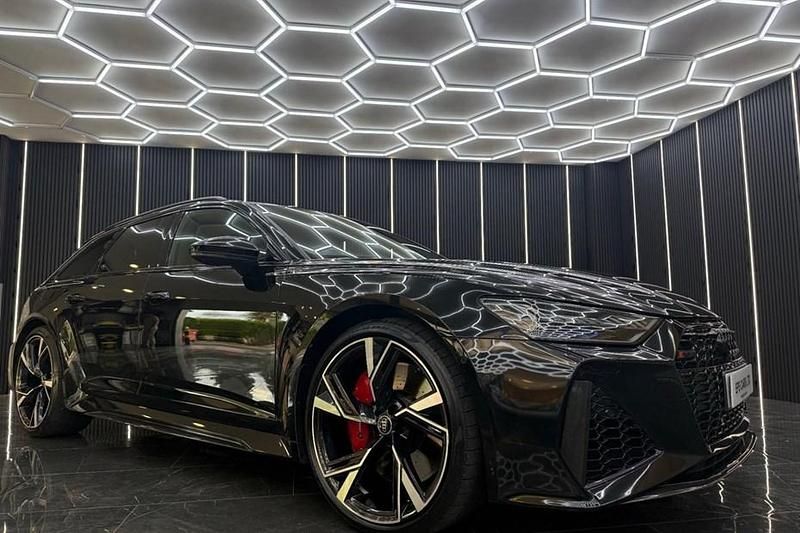 Begagnad Audi A6 Design 600 HK (441 kW) 2022 Kombi
