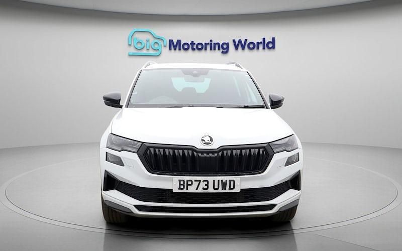 Used Skoda Karoq SportLine 150 HP (110 kW) 2023 White SUV