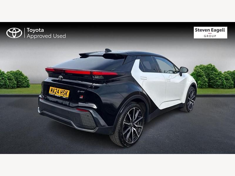 Used Toyota C-HR Sport 2024 White SUV