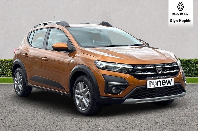 Orange Used 2022 Dacia Sandero Comfort Hatchback | £10,386 (Fair price) - Image 1/4