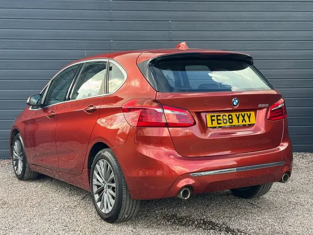 Used BMW 220 Luxury Line 2018 Orange Hatchback