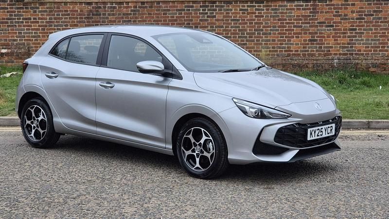 Silver Used 2025 MG MG3 SE Hatchback | £16,999 (Good price) - Image 1/4
