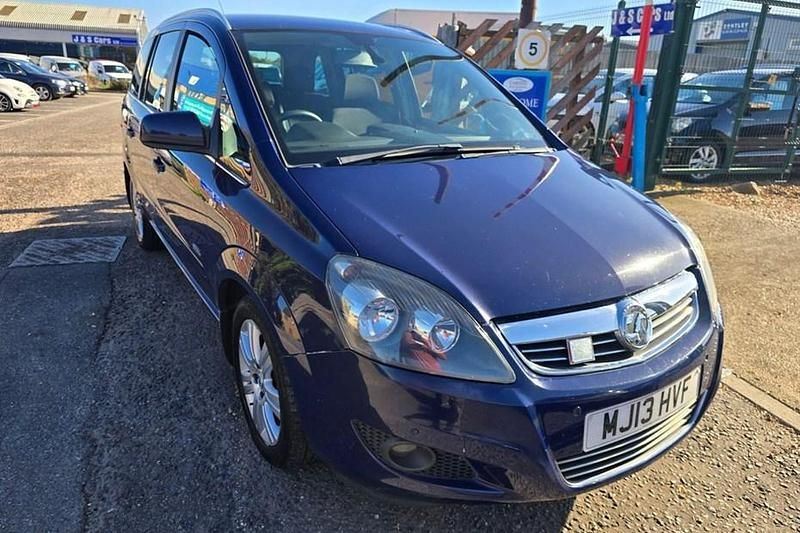 Used 2013 Vauxhall Zafira Design Edition | £2,999 (Good price) - Image 1/1