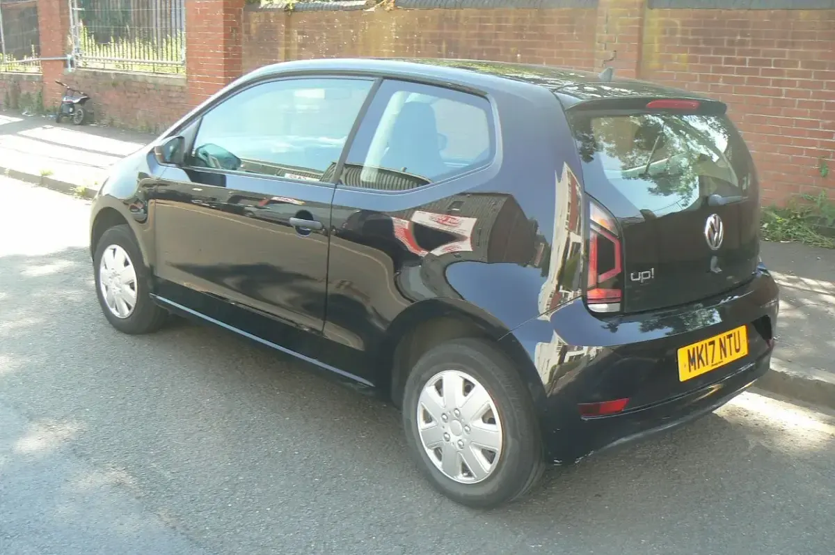 Used VW up! take up! 60 HP (44 kW) 2017 Black Hatchback