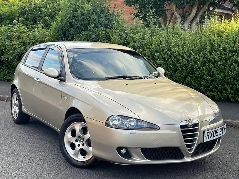 Beige Used 2009 Alfa Romeo 147 Lusso Hatchback | £2,495 - Image 1/4