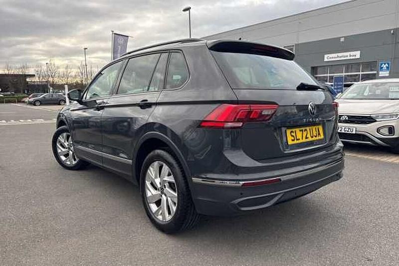 Used VW Tiguan Life 130 HP (95 kW) 2022 Grey SUV