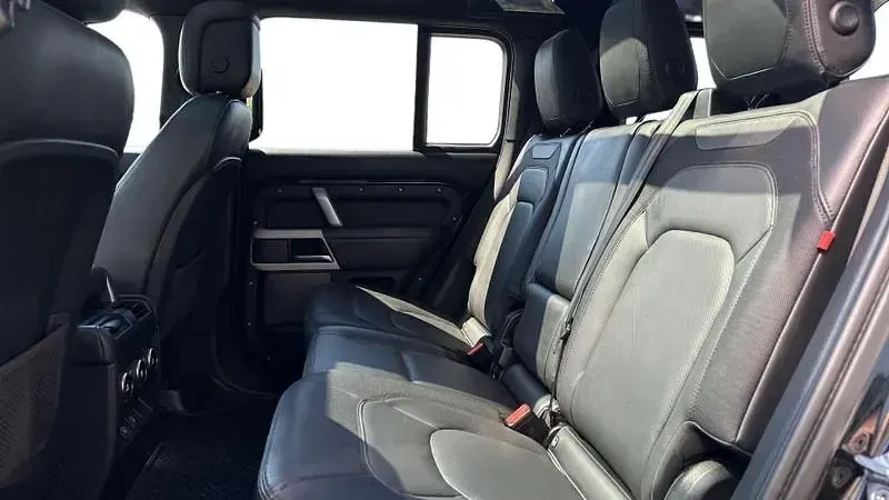 Used Land Rover Defender HSE Dynamic 2022 Santorini black SUV