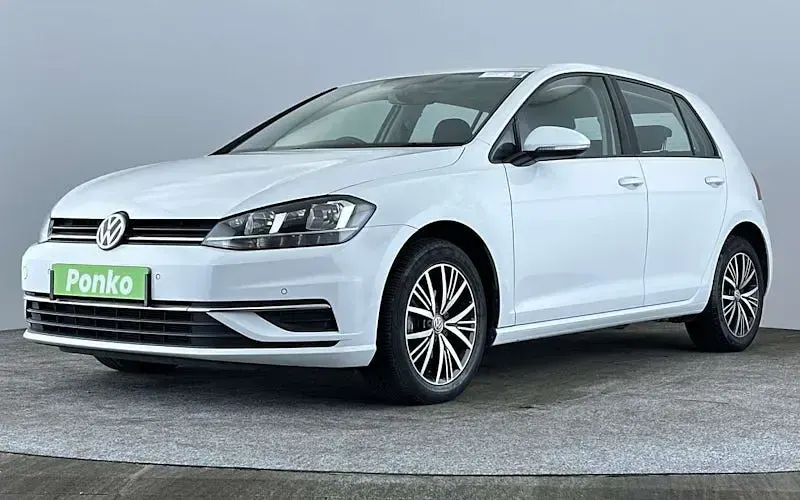 Used VW Golf VII SE 110 HP (80 kW) 2017 White Hatchback
