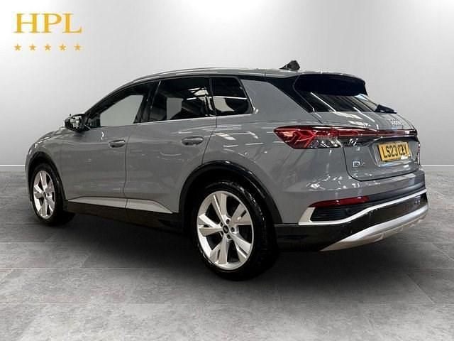 Begagnad Audi Q4 e-tron S-Line 125 kW (170 HK) 2023 Grå SUV