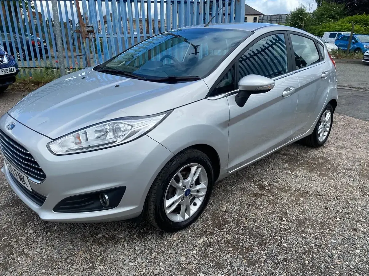 Used Ford Fiesta Zetec 2015 Silver Hatchback
