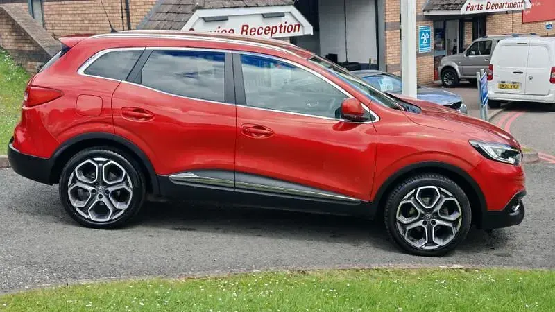 Used Renault Kadjar Dynamique 130 HP (95 kW) 2016 Red SUV