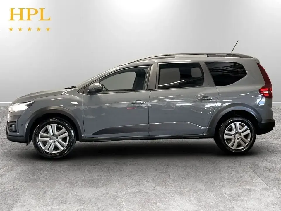 Używany Dacia Jogger Expression 110 KM (80 kW) 2023 Szary Minivan