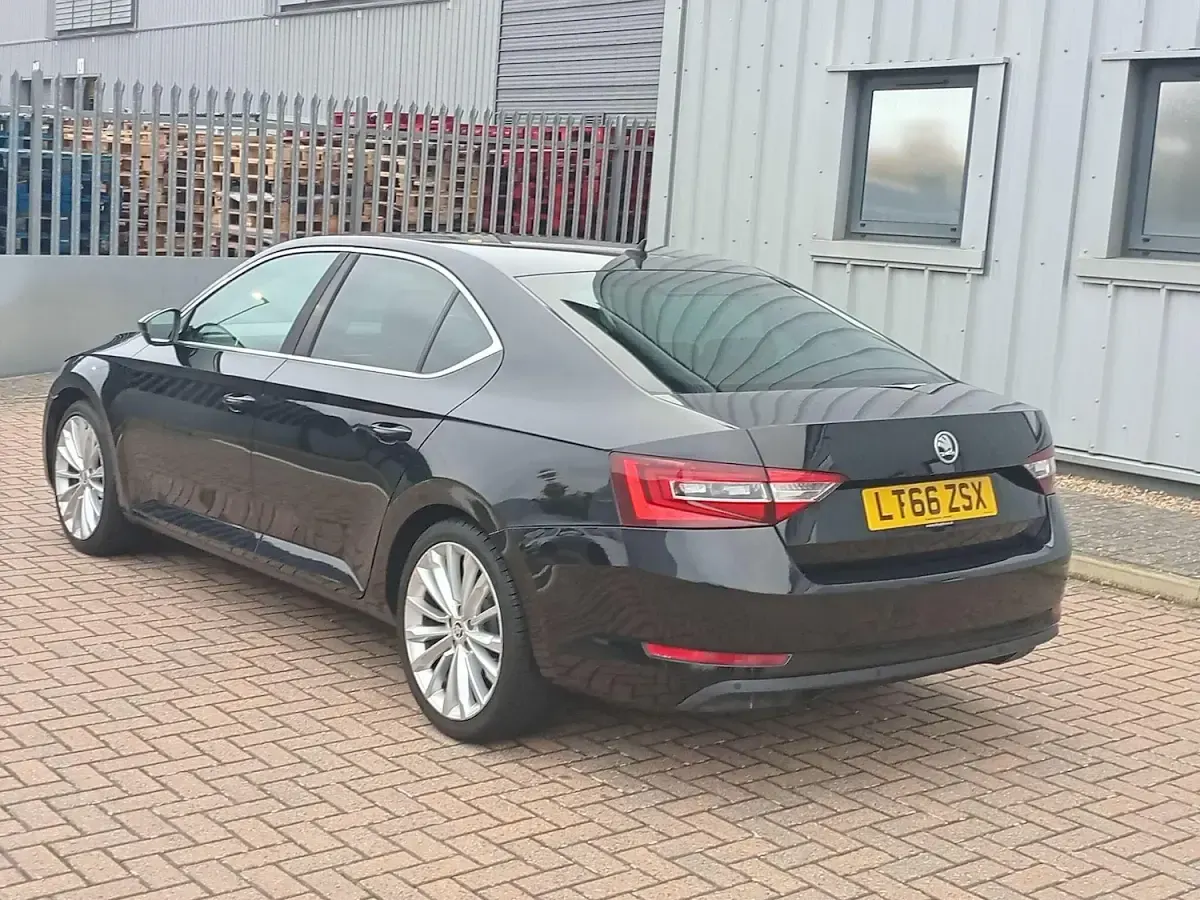 Used Skoda Superb SE L Executive 280 HP (205 kW) 2016 Black Hatchback